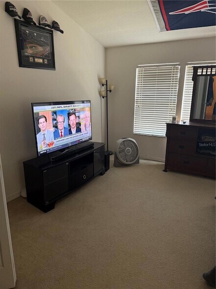 Building Photo - 5345 60th Ave N