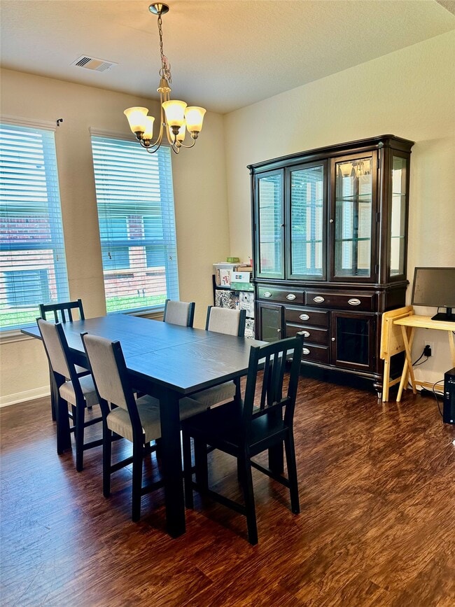 Building Photo - 18622 Each Elm Way