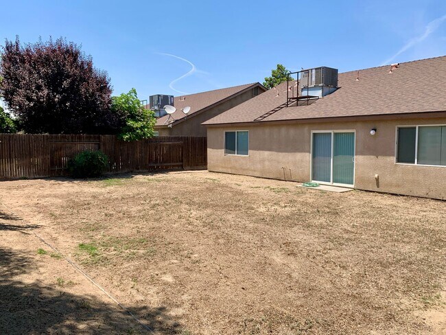 Building Photo - 2509 Drifts Dr