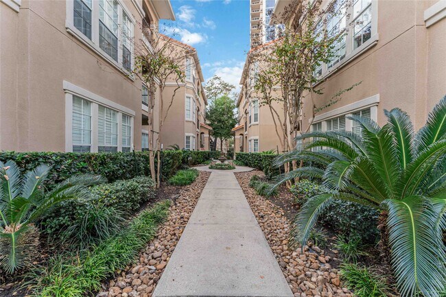 Building Photo - 3231 Allen Pkwy