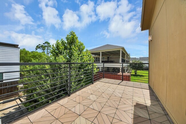 Building Photo - 1703 Cedrocanna Ln