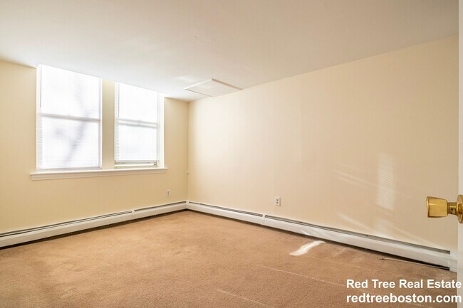 Building Photo - 20 Colborne Rd