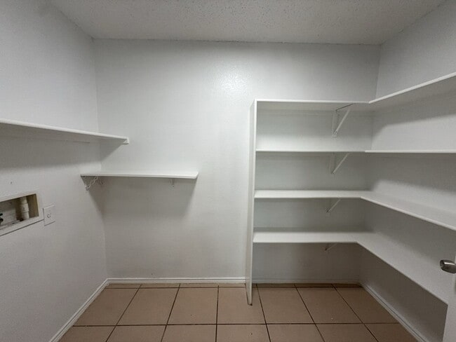Building Photo - 3952 Golden Horn Ln