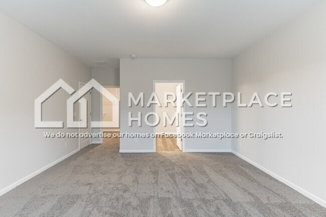 Building Photo - 213 Sessile Oak Dr