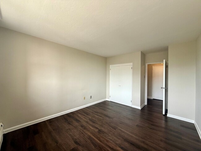 Building Photo - 1301 N Harrison St