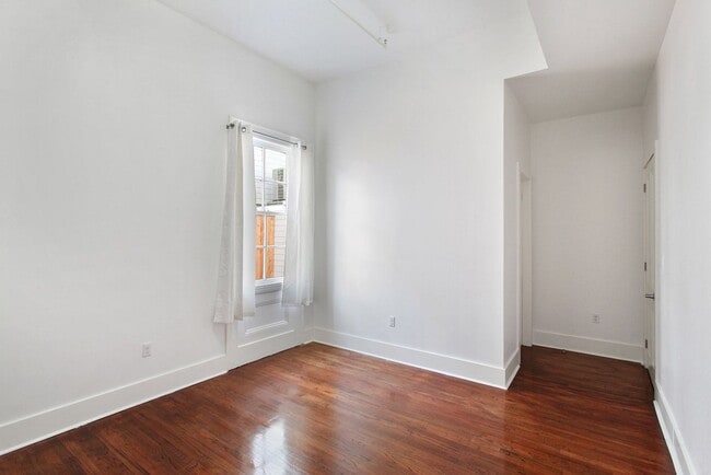 Building Photo - 3624 Magazine St