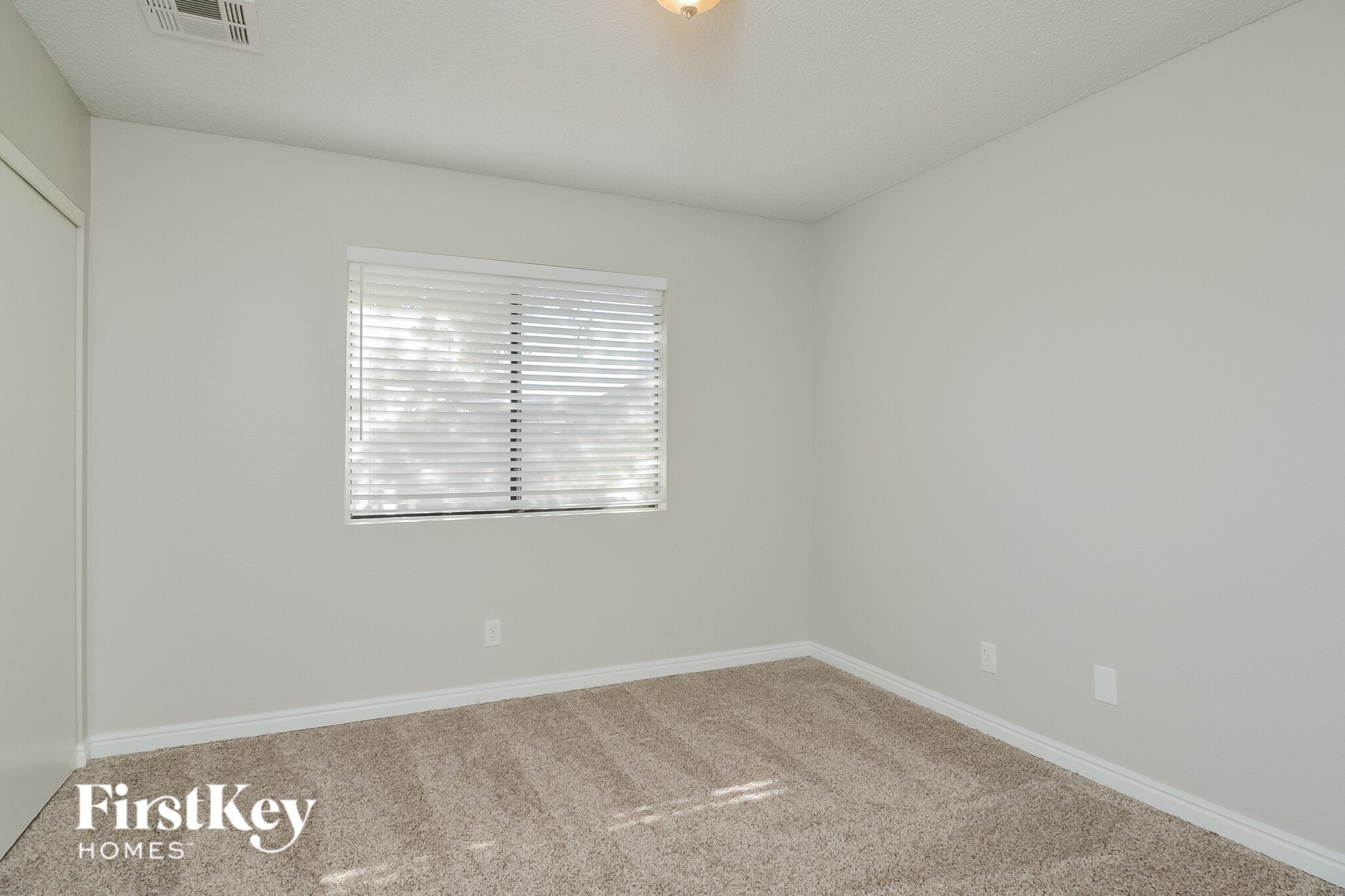 Building Photo - 801 Anchor Dr