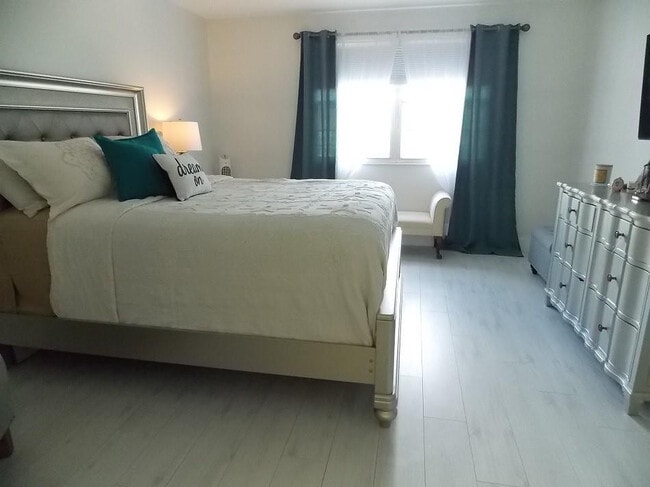 Building Photo - 1701 Andros Isle