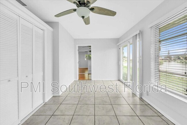 Building Photo - 1405 Cambridge Dr
