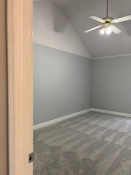 Master bedroom - 101 Kings Gate Ln