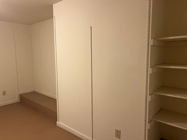 Building Photo - Solid Brick Rancher in Greencastle