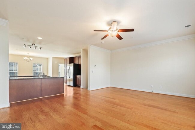 Building Photo - 562 Marina Landing Ln