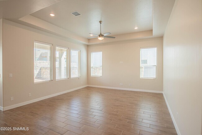 Building Photo - 3883 Heartland Lp