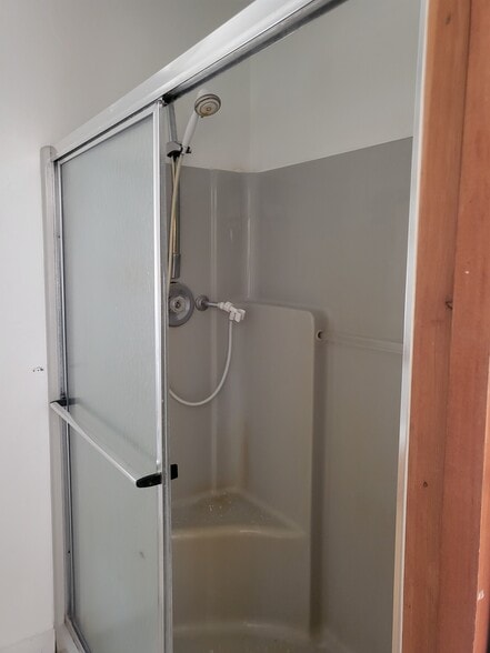 Building Photo - 284 Watershed Rd