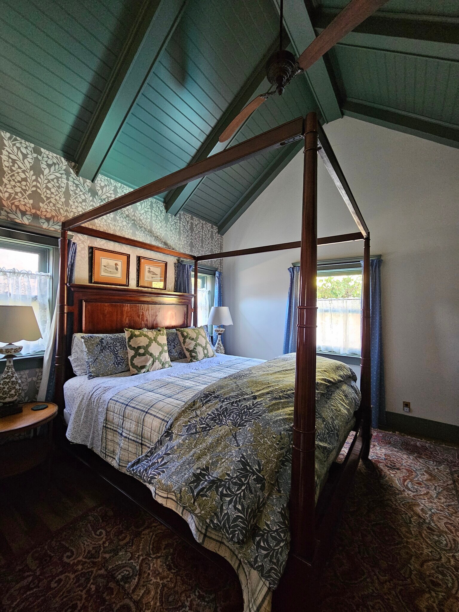 Building Photo - 139 N Ivy Ave