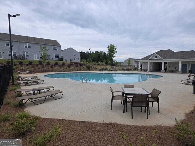 Building Photo - 125 CHESAPEAKE BAY Dr N
