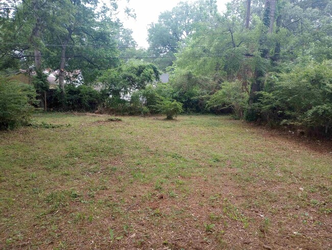 Building Photo - 3812 Rhodes Ave