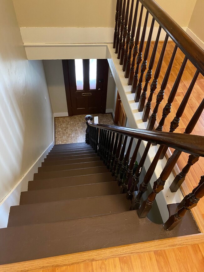 Building Photo - 11 Cross St