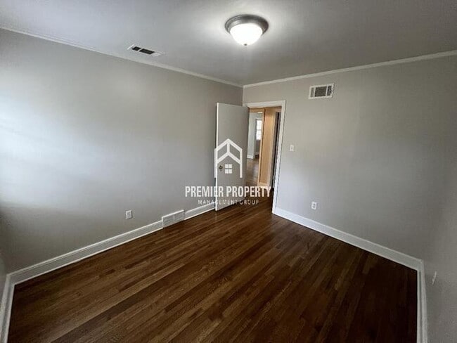 Building Photo - 1367 Bonnie Dr