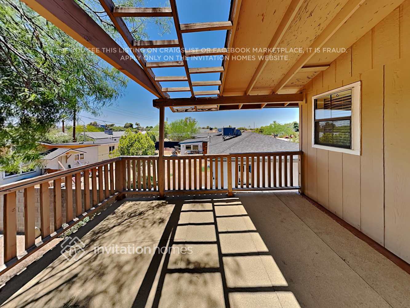 Building Photo - 2323 E Mitchell Dr