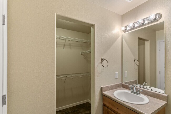 Building Photo - 2235 Sopris Cir