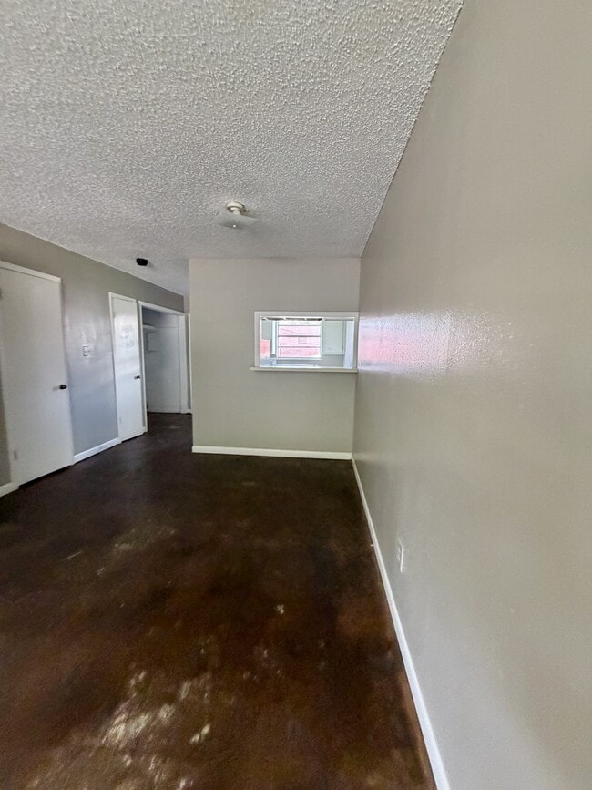 Building Photo - 524 N Market St