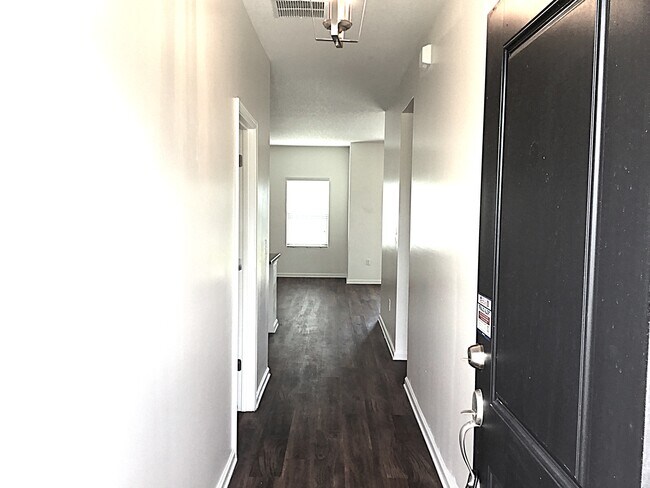 Building Photo - 8116 Golden Bamboo Dr