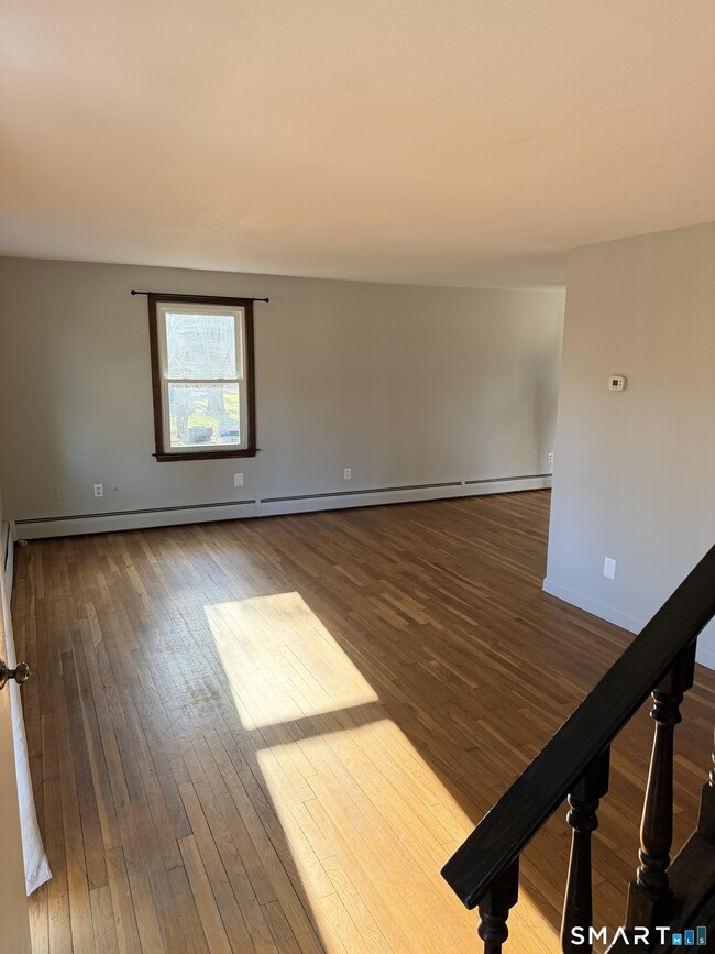 Building Photo - 195 Wall St