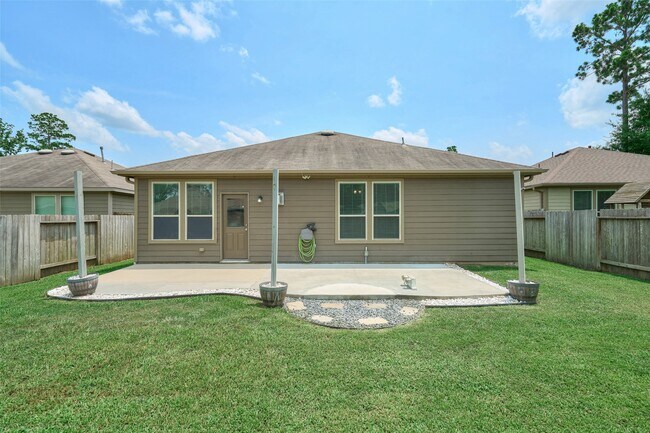 Building Photo - 2214 Timberland Country Ct