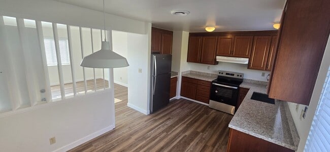 Building Photo - DelMonte