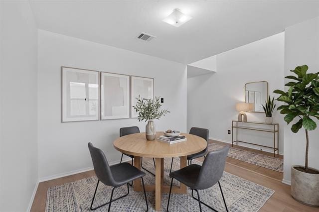 Building Photo - 2123 Meadow View Dr
