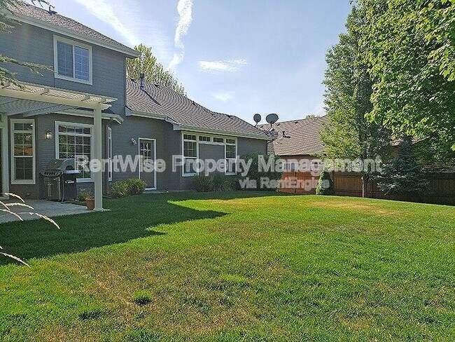 Building Photo - 1473 N Watson Way
