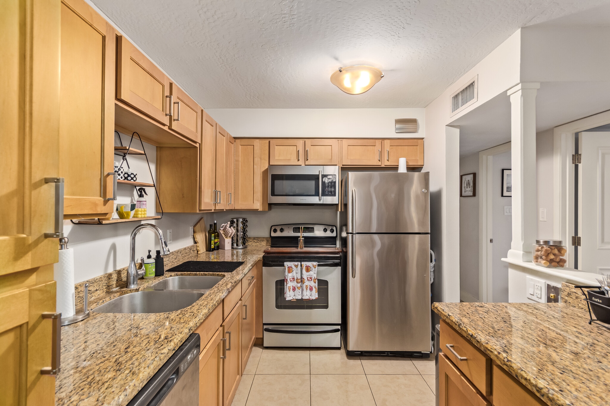 Building Photo - 1225 E Medlock Dr