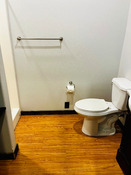 Building Photo - 13325 Brush Creek Rd