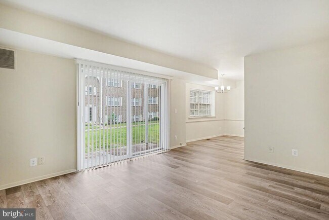 Building Photo - 208 Timber Trail