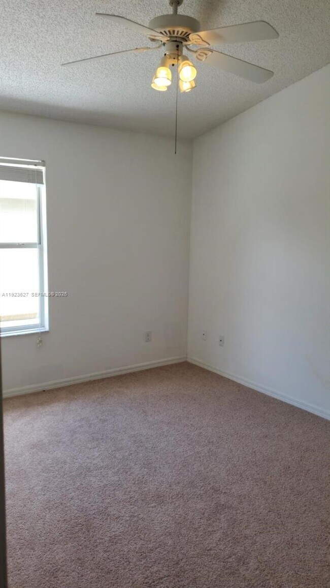 Building Photo - 12368 Shady Spring Way