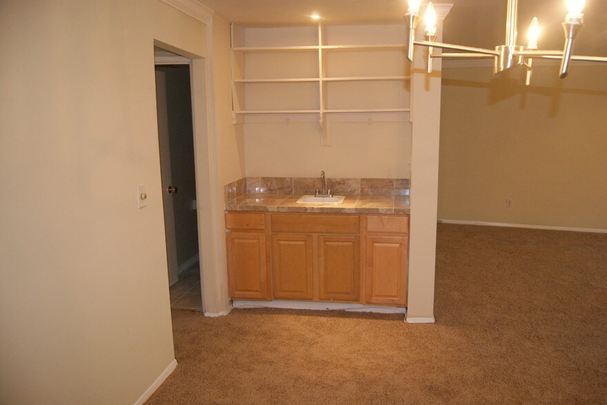 Building Photo - 7527 Spring Lake Dr