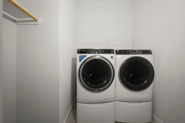 Building Photo - 5434 Wheatley St