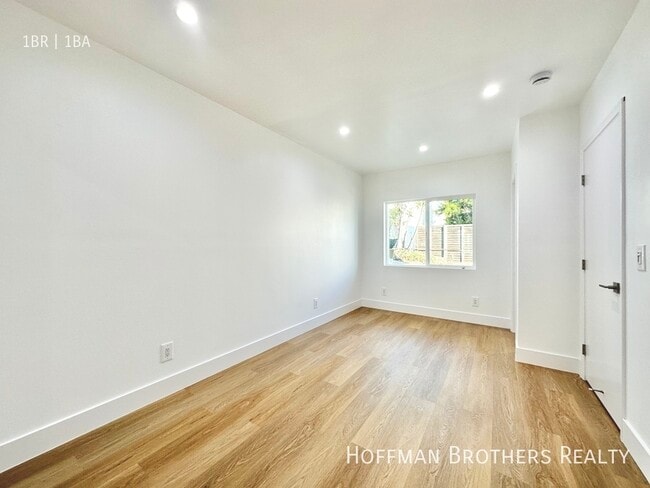 Building Photo - 3422 S Centinela Ave