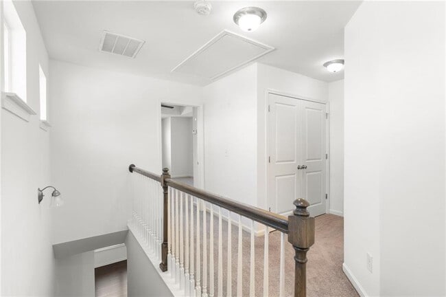 Building Photo - 2212 Triple Crown Ln