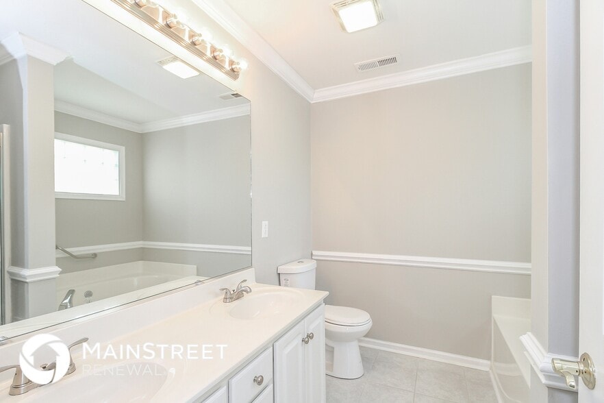 Building Photo - 5939 Old Plank Rd