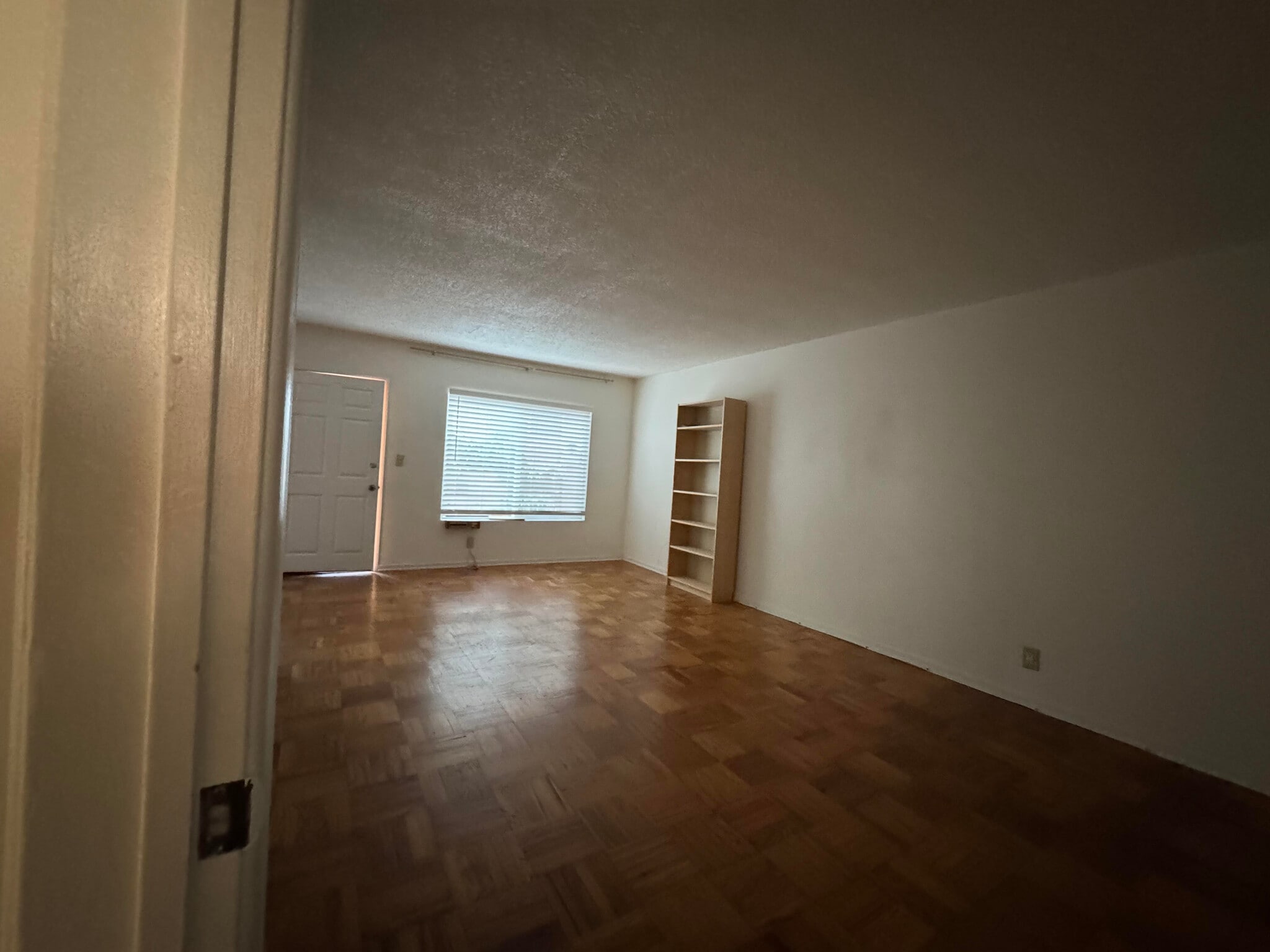 Building Photo - 1722 Armacost Ave