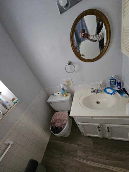 Building Photo - 8709 Countryshire Ln