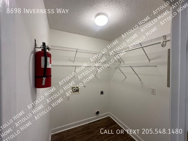 Building Photo - 8698 Inverness Way