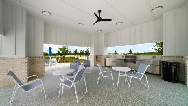 Building Photo - 6469 Bellavia Ln