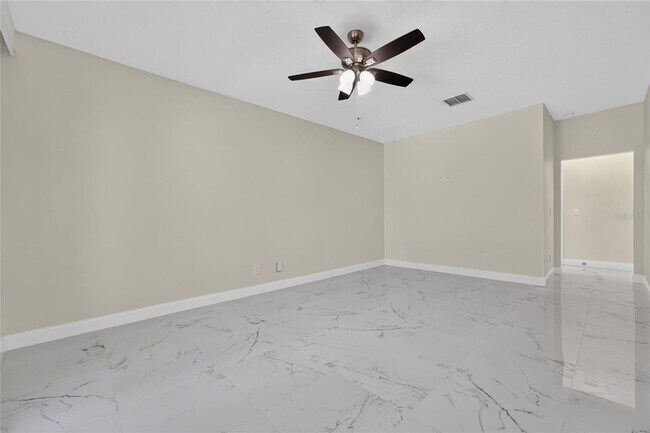 Building Photo - 2260 Pickford Cir