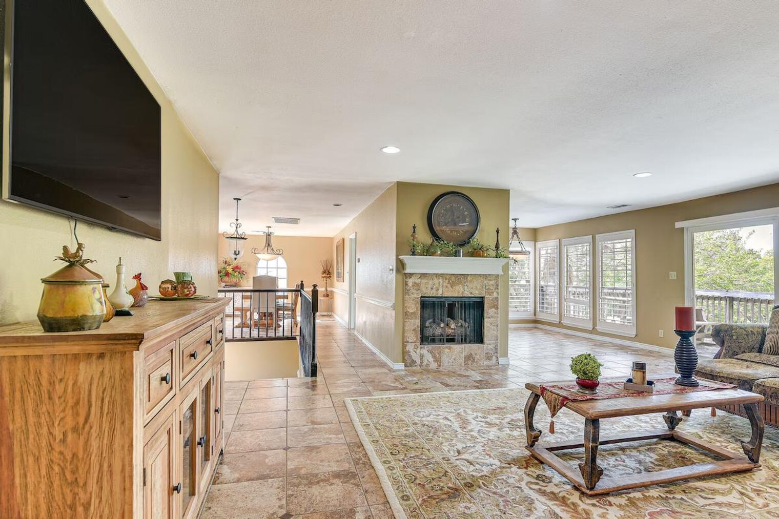 Building Photo - 18654 Martinique Dr