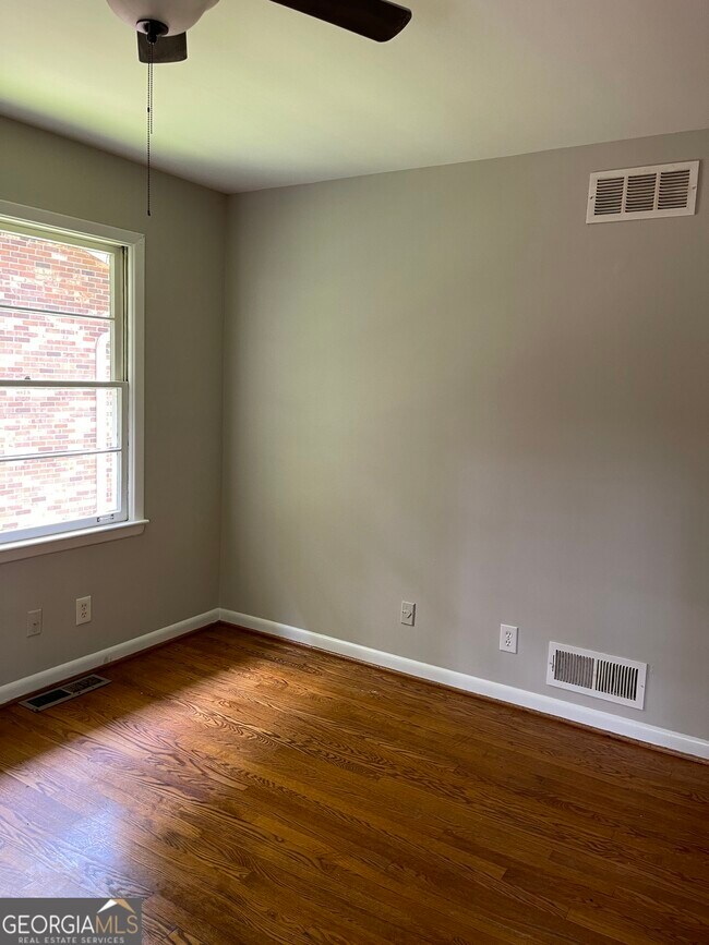 Building Photo - 3616 Santa Fe Trail