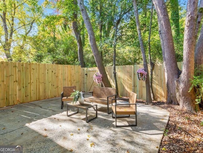 Building Photo - 2790 Farmstead Rd