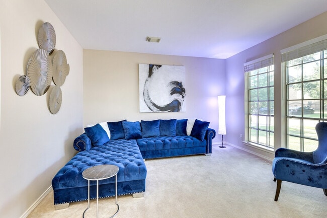 Building Photo - 5911 Indian Hills Ln